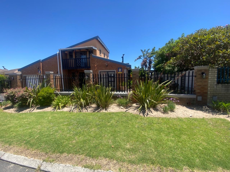 3 Bedroom Property for Sale in Soneike Western Cape